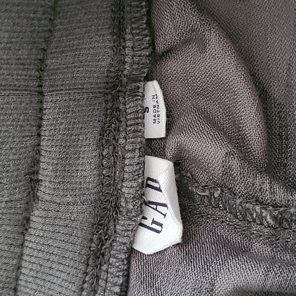 EUC Gap women's Army print Activewear pants, S - Picture 8 of 11